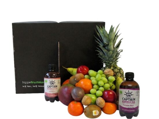 Fruitmand Kombucha Groot met vers fruit en Gutsy Captain kombucha Passievrucht en Framboos