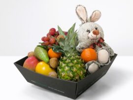 Fruitschaal met knuffel