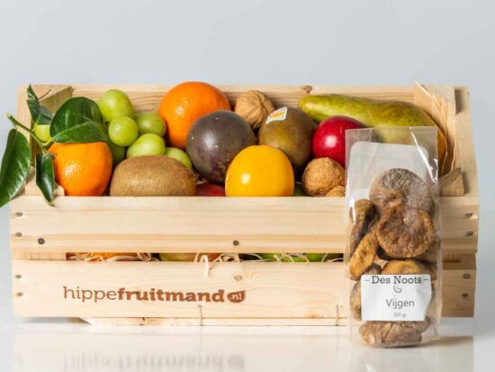 Fruitkist met gedroogde vijgen