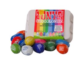 Paasfruitbox Deluxe met vers fruit en Tony’s Chocolonely paaseitjes