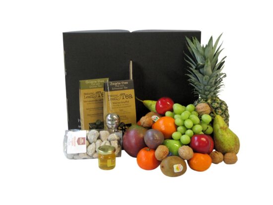 Grote luxe fruitmand met verse seizoensvruchten, vijgen, ambachtelijke honing en premium thee – gezond cadeau voor bedrijf en particulier