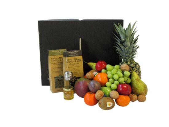Grote fruitmand met thee en honing, vers seizoensfruit in luxe duurzame verpakking – gezond cadeau voor thuis en zakelijke geschenken