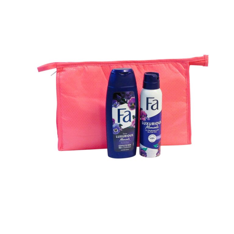 toilettas, douchegel en deodorant als verwenpakket voor vrouwen.