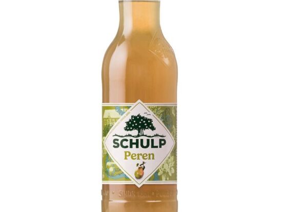 Fles ambachtelijk Schulp perensap 0,75 liter voor in fruitmand.