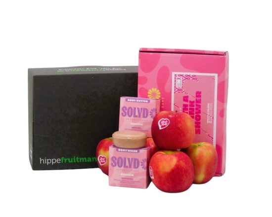 Hippe Fitbox gevuld met 5 Pink Lady-appels en de SOLYD 'Pink Shower' giftbox voor Pink Ribbon.